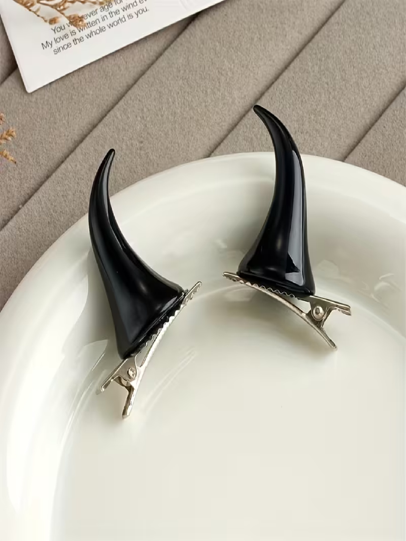 ชุด 2 ชิ้น กิ๊บติดผมเขาปีศาจสี - Resin Craft Ideas บทวิจารณ์และราคา